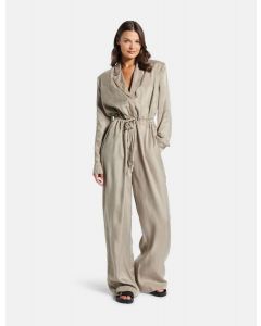 GUESS אוברול ארוך בגזרה רחבה לנשים